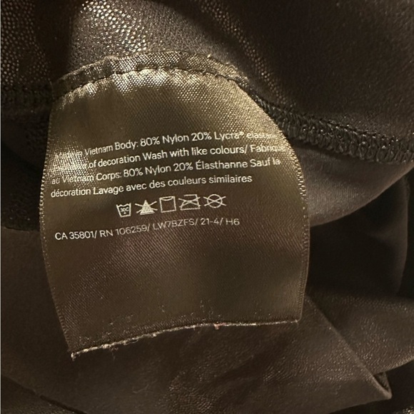 Lululemon Align High-Rise Bike Shorts Shine
Radiate Foil Print Black Sparkle - Picture 10 of 12